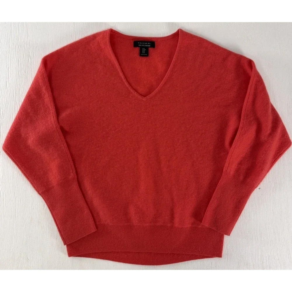Tahari M Luxury 100% 2 Ply Cashmere Coral Sweater V Neck Long Sleeve Glamorous